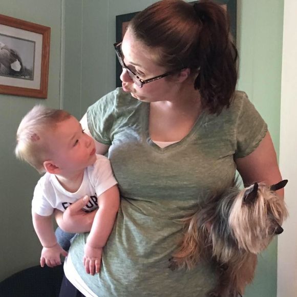 Meet your Posher, Britney - Picture 1 of 1